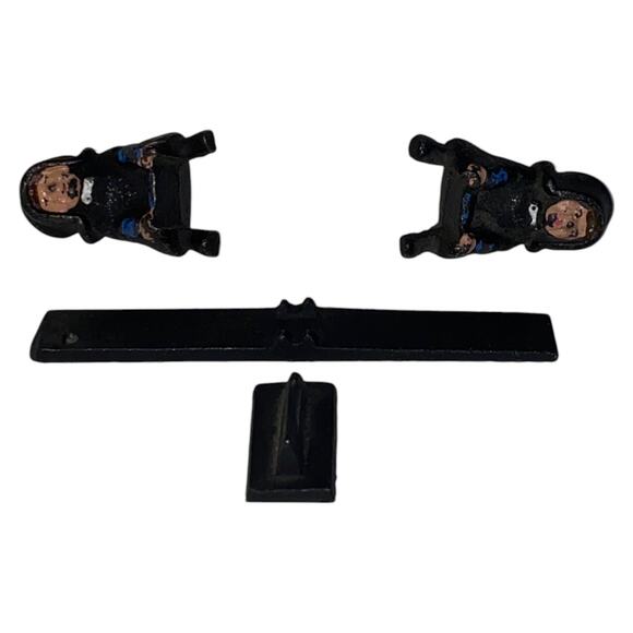 Vintage John Wright Cast Iron Amish 2 Girls on Teeter Totter 1997 Figures - A267 - Picture 7 of 10